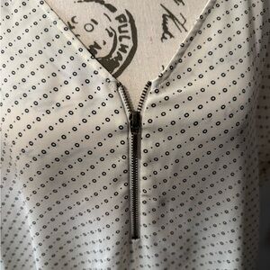 Maurices Cream and Black Circle Pattern Top